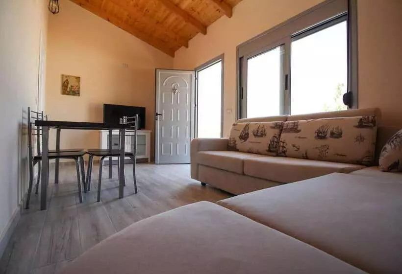 Hotelli Vila Landi