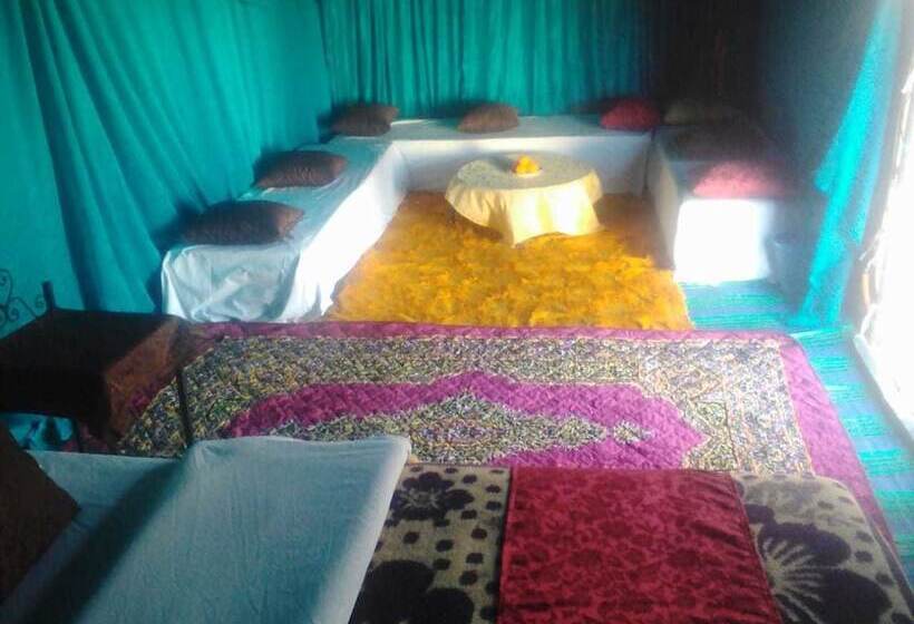 بنسيون Lahcen Sahara