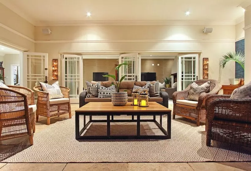 پانسیون Stellenbosch Manor