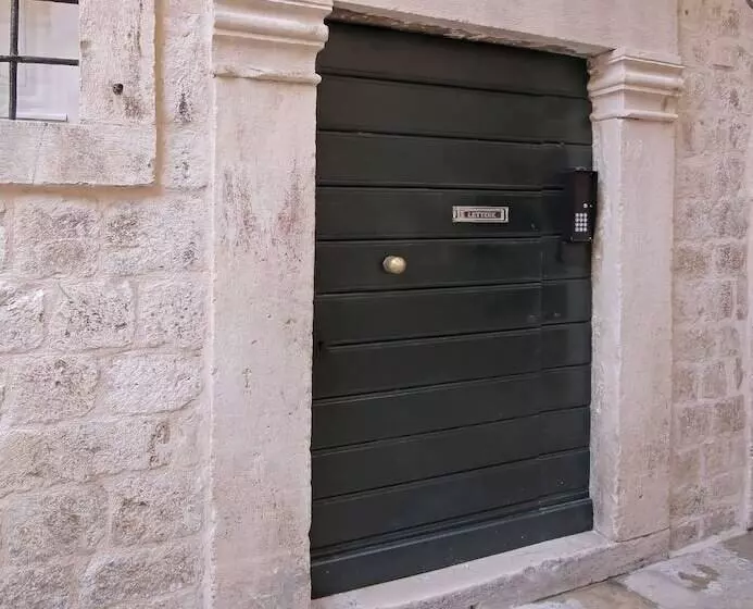 پانسیون Villa 5db