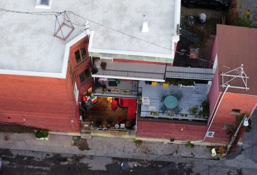 فندق صغير Pied A Terre Mont Royal