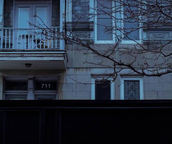 فندق صغير Pied A Terre Mont Royal