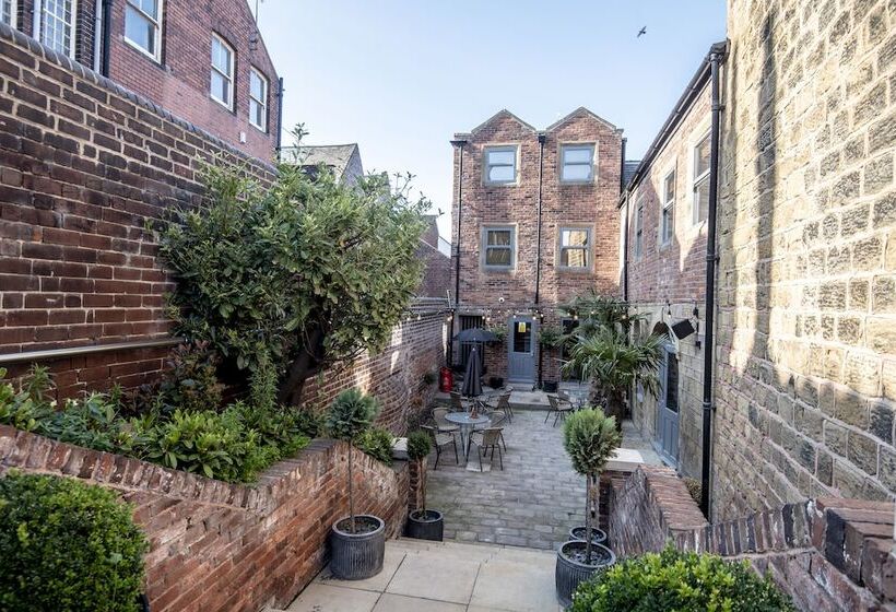 The George Wright Boutique Hotel, Bar & Restaurant