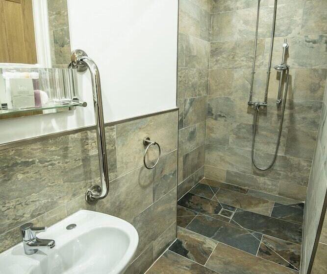 The George Wright Boutique Hotel, Bar & Restaurant