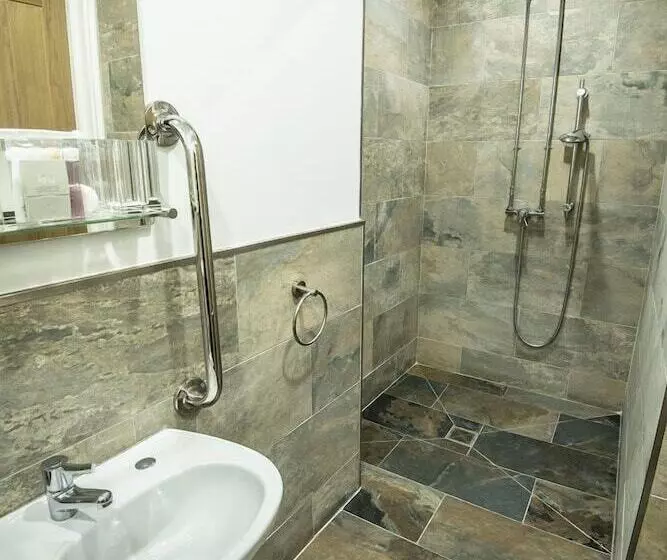 The George Wright Boutique Hotel, Bar & Restaurant