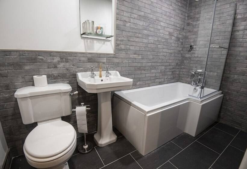 The George Wright Boutique Hotel, Bar & Restaurant