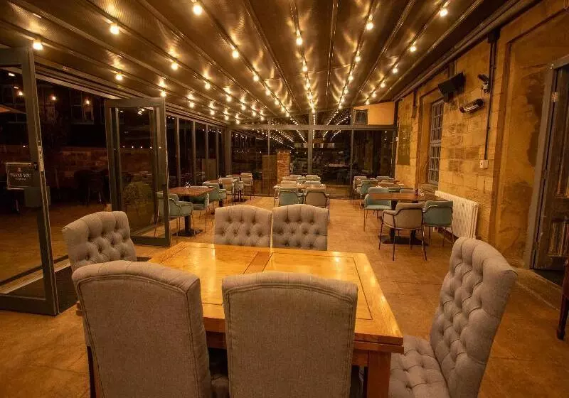 The George Wright Boutique Hotel, Bar & Restaurant