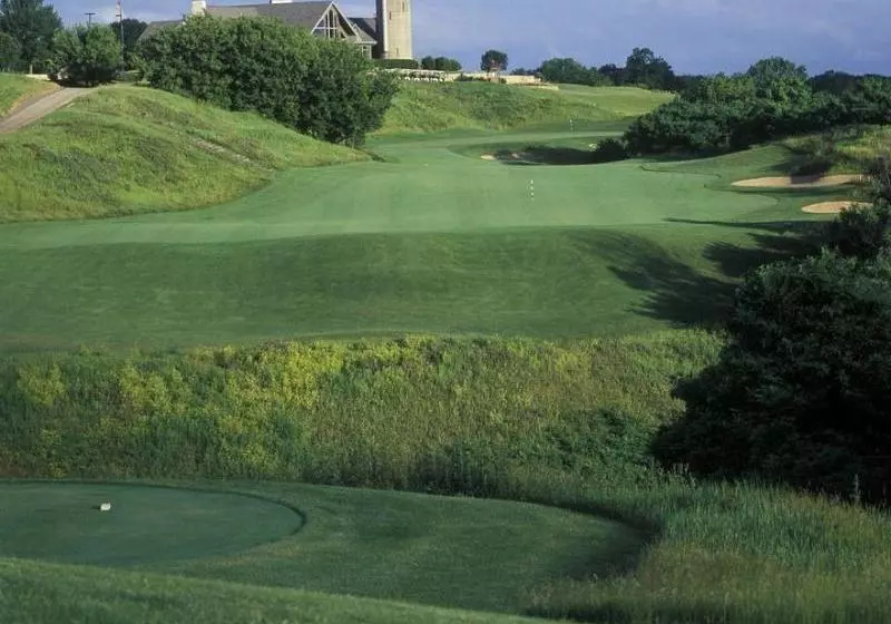 Eagle Ridge Inn & Resort