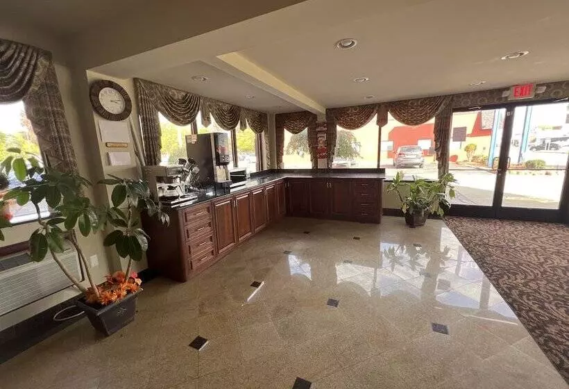 Отель A Victory Inn  West Dearborn