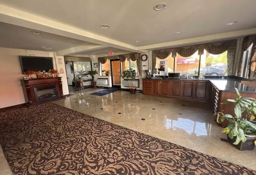 Отель A Victory Inn  West Dearborn