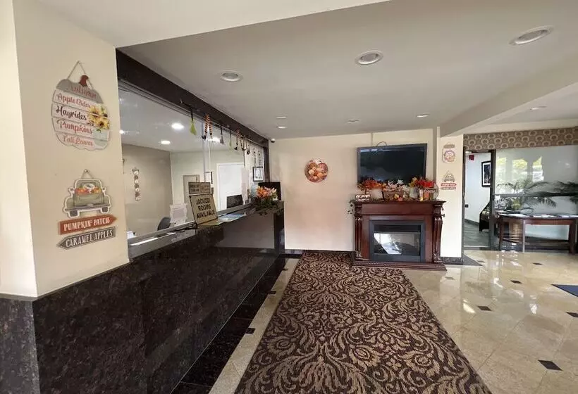 Отель A Victory Inn  West Dearborn