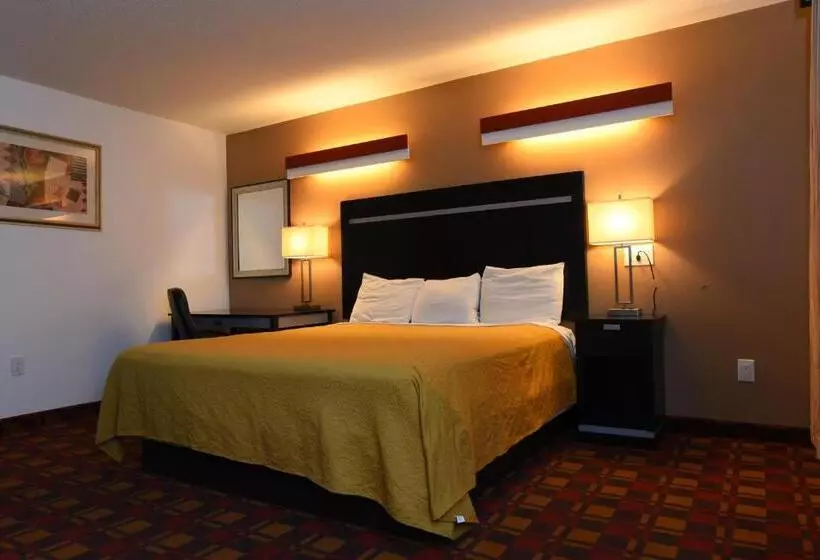 Hotel Capital Inn & Suites