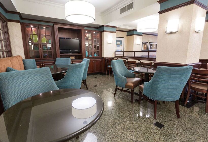 호텔 Troy Inn & Suites