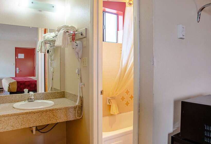 هتل Econo Lodge Cortez Near Mesa Verde