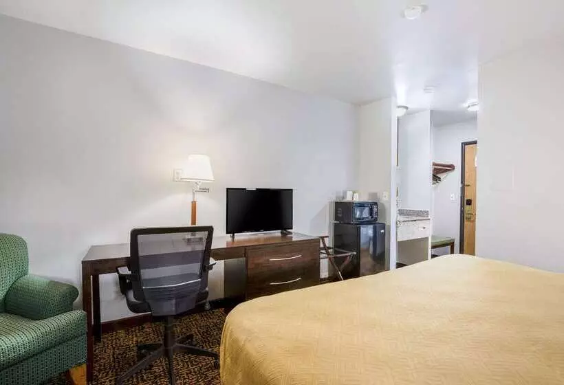 ホテル Econo Lodge Milwaukee Airport