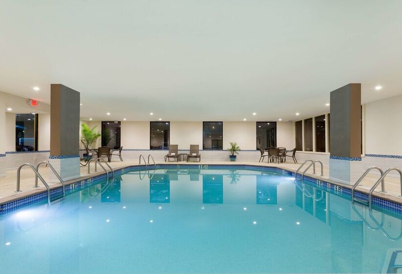 호텔 Hampton Inn Norcross