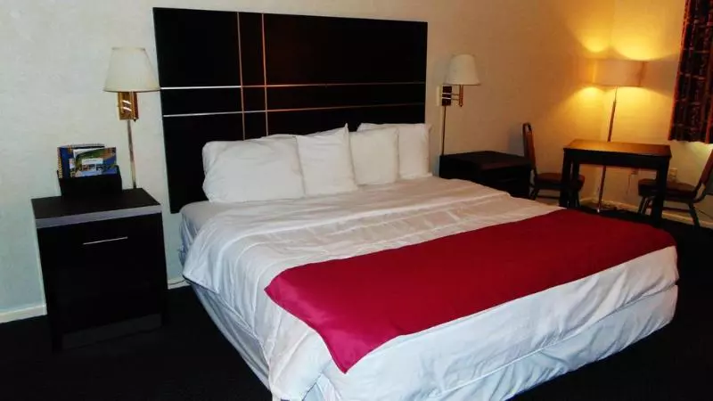 فندق Oceanside Lodge