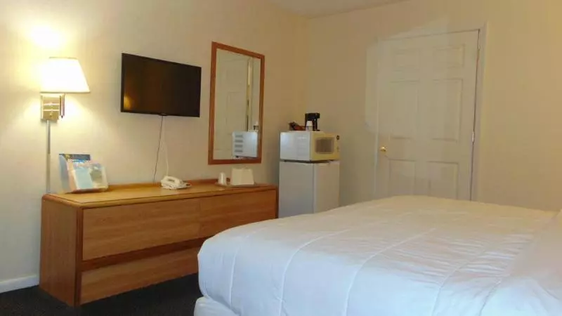 فندق Oceanside Lodge