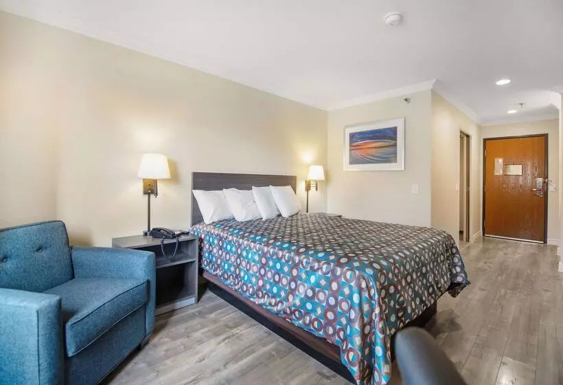 酒店 Surestay  By Best Western Fontana