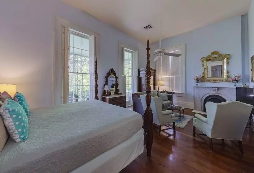 ホテル The Duff Green Mansion