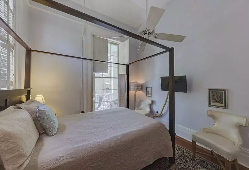 ホテル The Duff Green Mansion