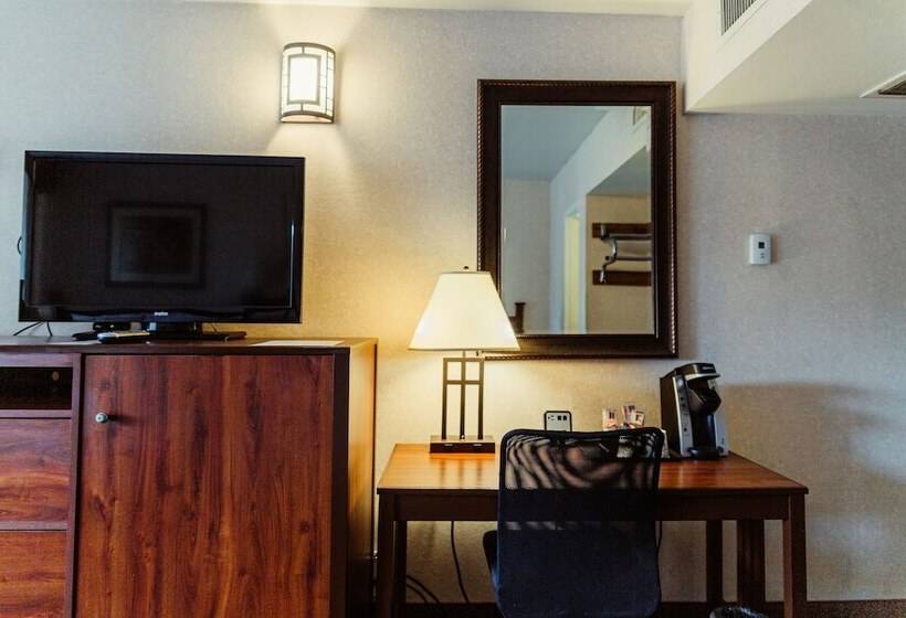 هتل The Durango Lodge