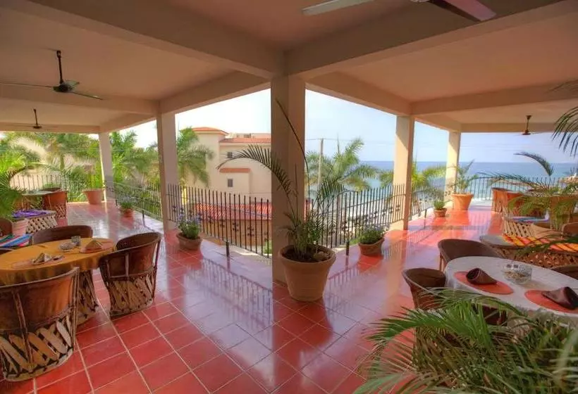 Hotelli La Quinta Del Sol