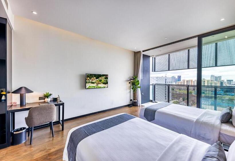 Luxcity Hotel & Apartment