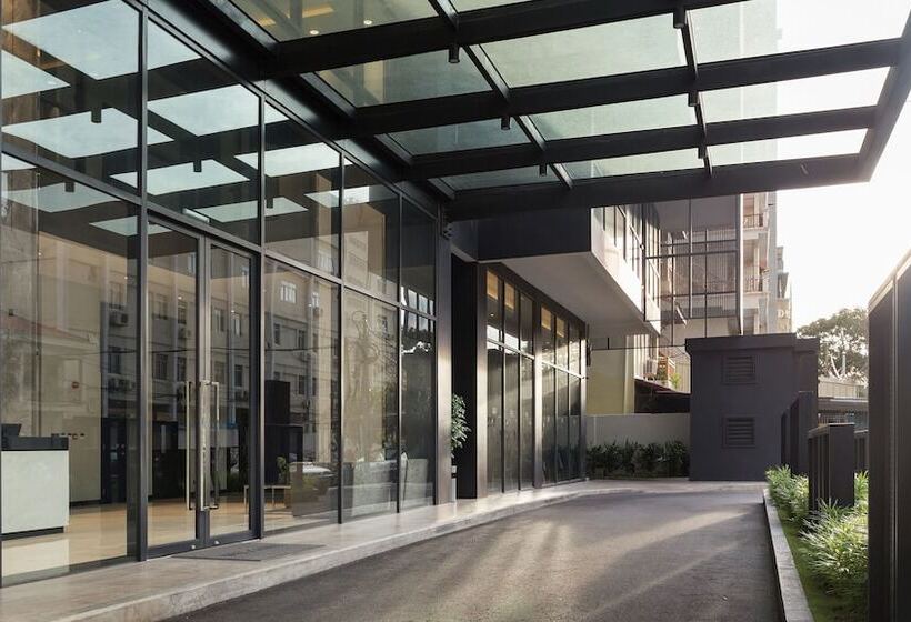 Luxcity Hotel & Apartment