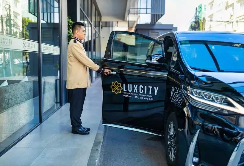 Luxcity Hotel & Apartment