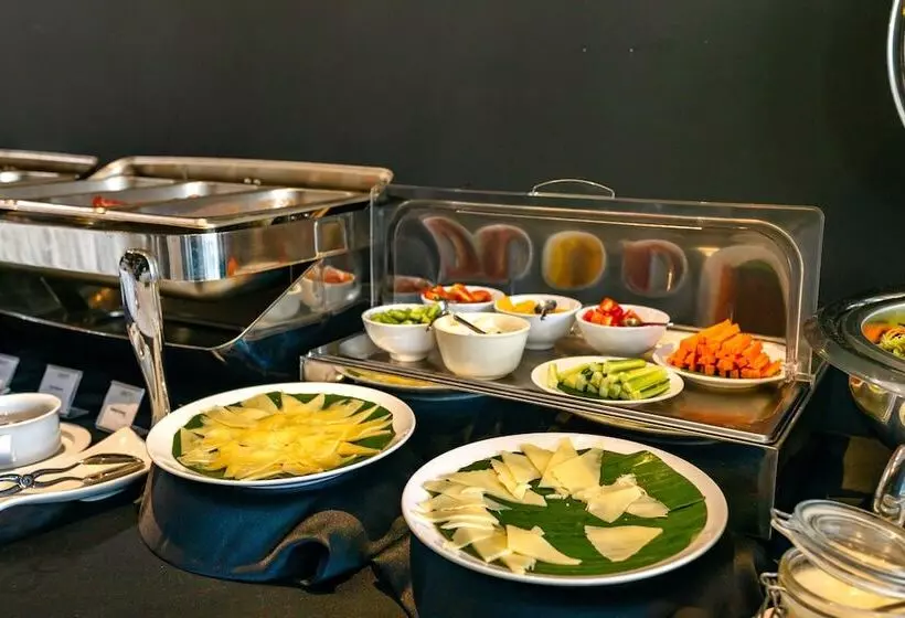 Luxcity Hotel & Apartment