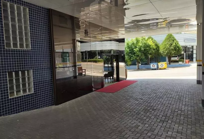 Hotelli Maestro Express