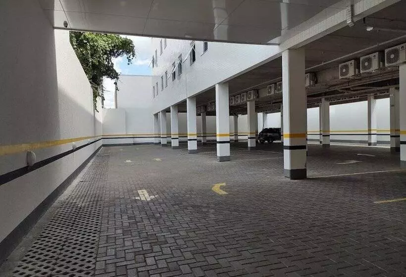 Hotelli Maestro Express