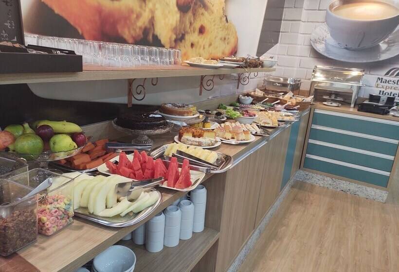 ホテル Maestro Express