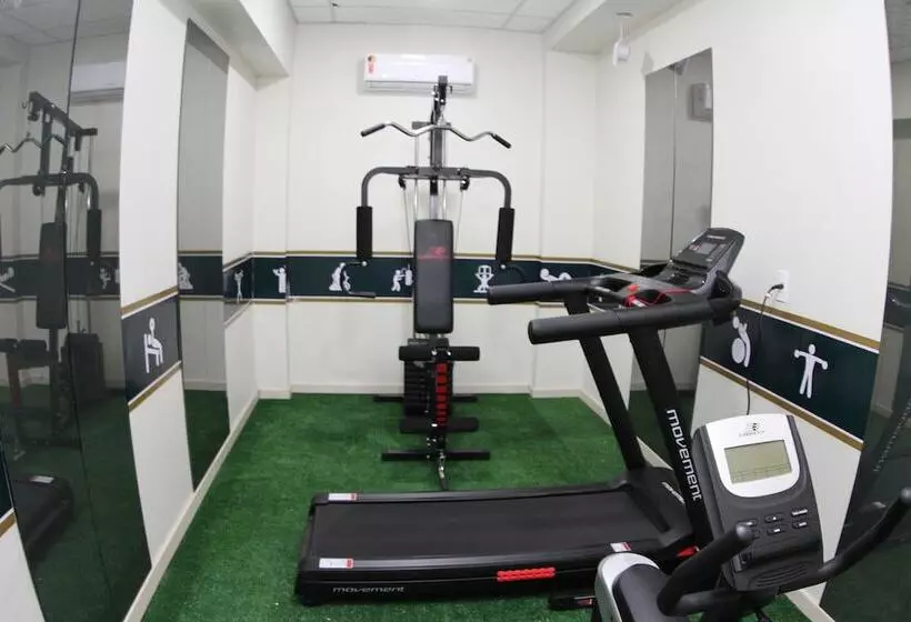 Hotelli Maestro Express