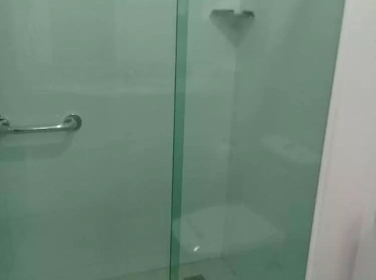 Hotelli Maestro Express