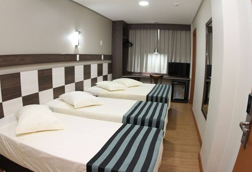 ホテル Maestro Express