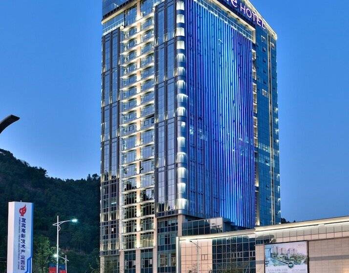 בית מלון כפרי Mercure Yibin Port