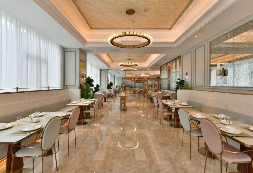 בית מלון כפרי Mercure Yibin Port