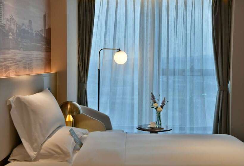 בית מלון כפרי Mercure Yibin Port