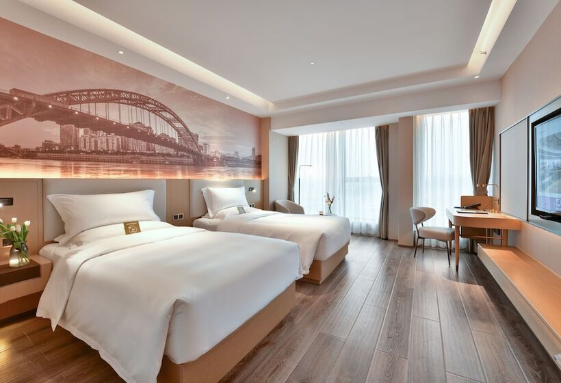 בית מלון כפרי Mercure Yibin Port