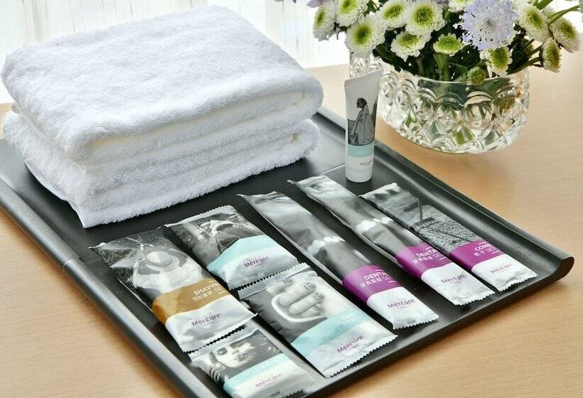 בית מלון כפרי Mercure Yibin Port