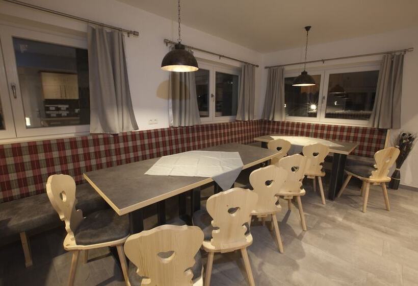 Palazi Apartments Und Spa