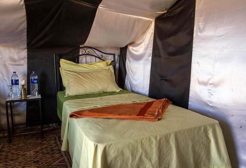 Pension (Hôtel basse catégorie) Atta Desert Camp