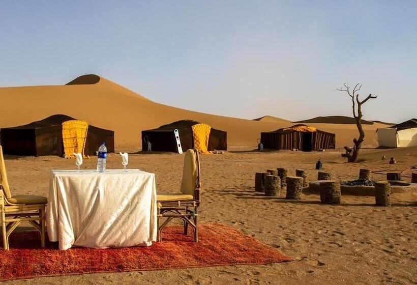 Pension (Hôtel basse catégorie) Atta Desert Camp