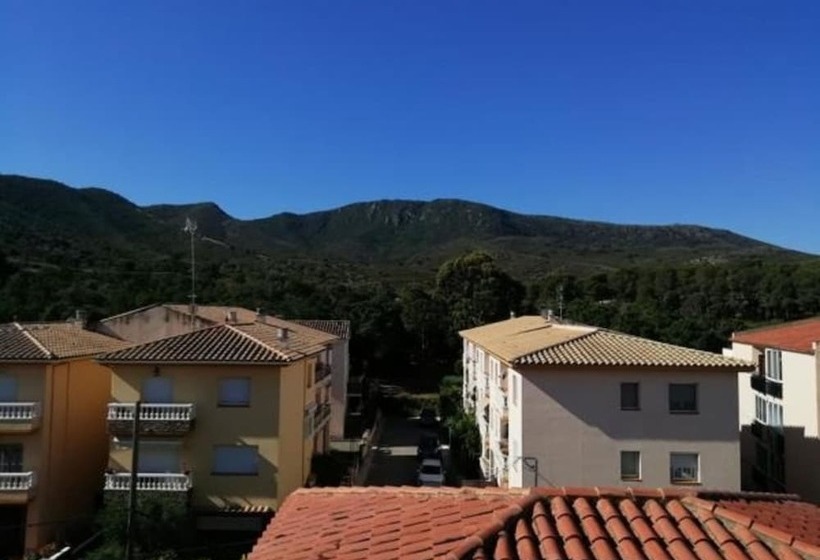 پانسیون Habitacions Can Pau Guest House