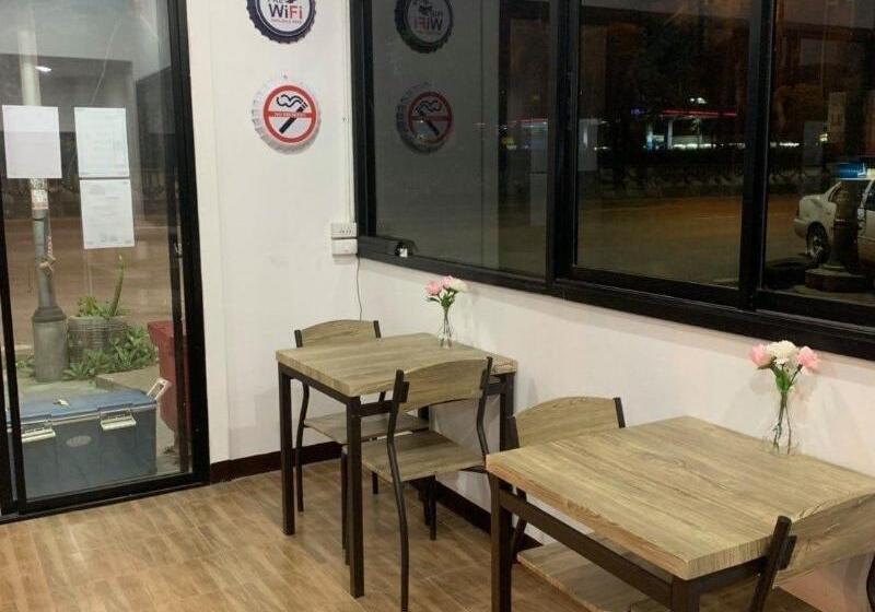 펜션 Happy Home Hostel Suvarnabhumi