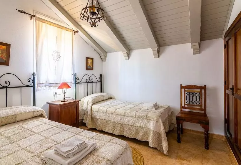 Villas Dehesa Roche Viejo