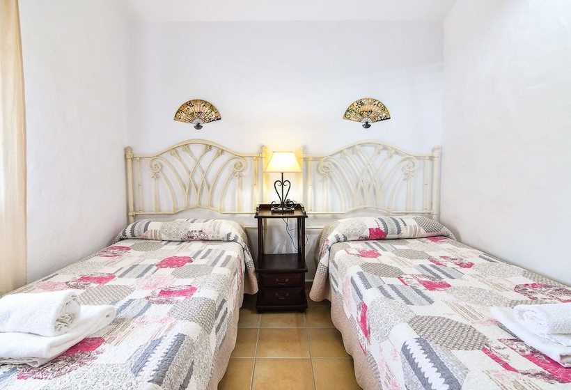 Villas Dehesa Roche Viejo