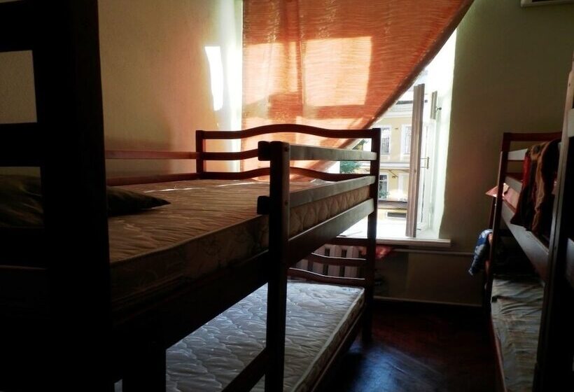 Yourhostel Arsenalnaya
